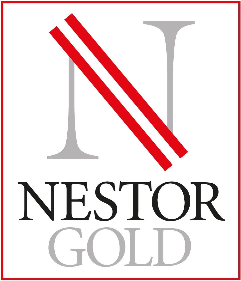 Das NestorGold Logo mit einem großen stilisierten "N" oben-mittig gesetzt (diagonal links-oben nach rechts-unten durchzogen von der österreichischen rot-weiß-rot Fahne).  Darunter der Schriftzug "Nestor Gold".